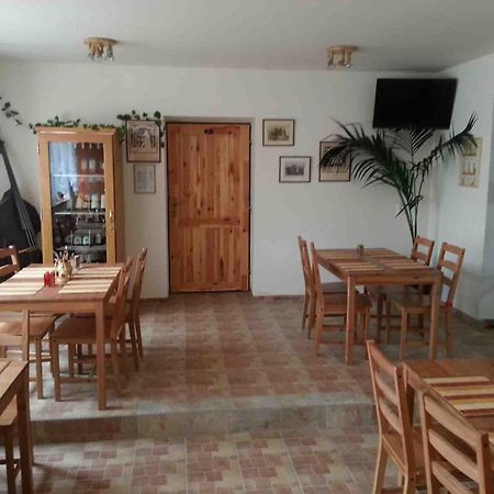 Privat Bohemia Hotel Šatov Kültér fotó