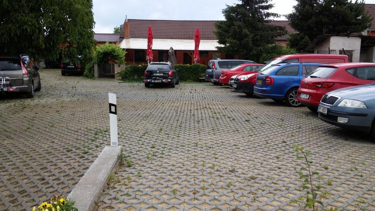 Privat Bohemia Hotel Šatov Kültér fotó