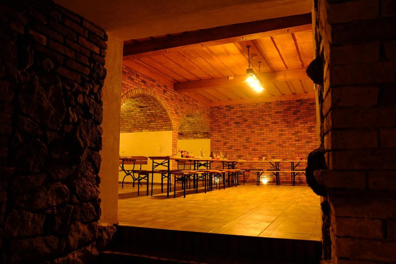 Privat Bohemia Hotel Šatov Kültér fotó
