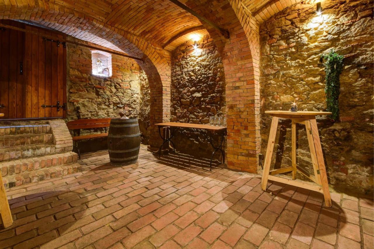 Privat Bohemia Hotel Šatov Kültér fotó