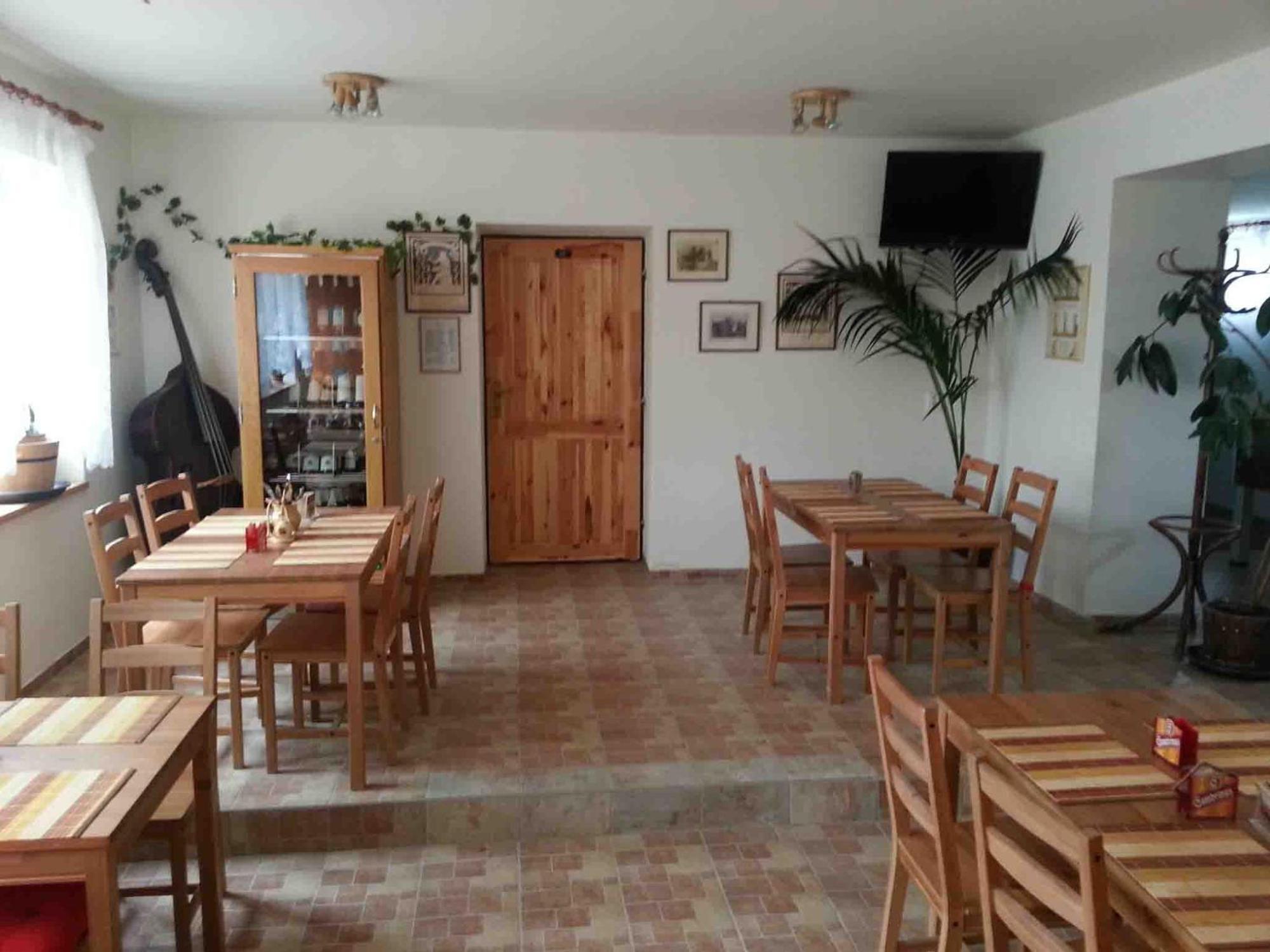 Privat Bohemia Hotel Šatov Kültér fotó