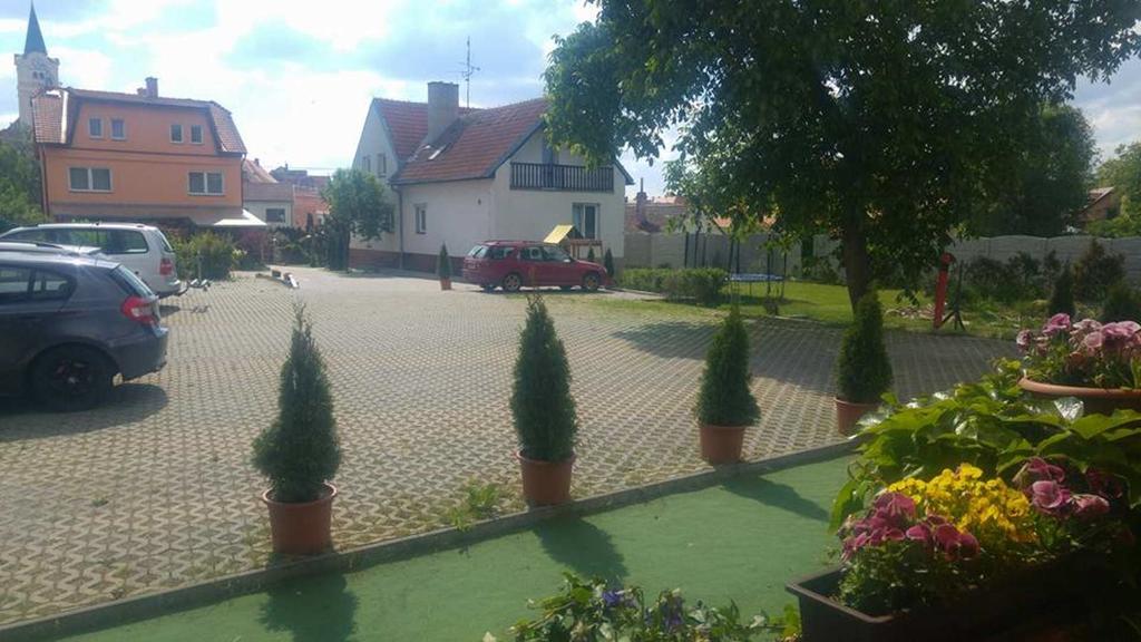 Privat Bohemia Hotel Šatov Kültér fotó
